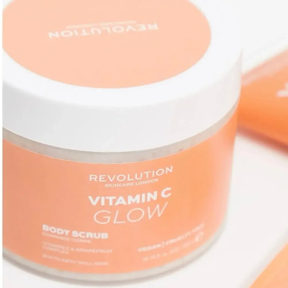 Revolution Skincare Vitamin C Glow Body Scrub Brightening Exfoliant‎ NEW